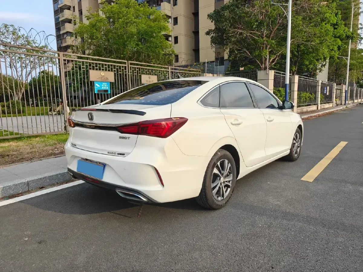 2021 ChangAn Eado 1.4T 160HP L4 7DCT,autocango,china used car exporter,china ev exporter,chinese used car exporter,chinese used ev exporter