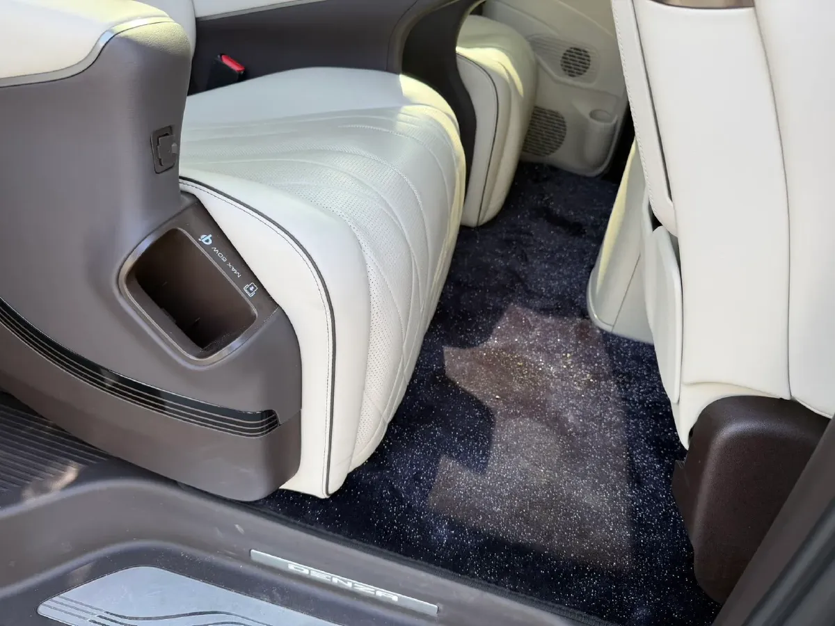 2024 Denza D9 1.5T 139HP L4 E-CVT PHEV 40KWH,autocango,china used car exporter,china ev exporter,chinese used car exporter,chinese used ev exporter