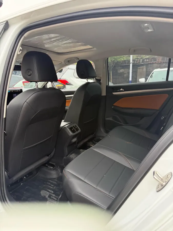 2025 Volkswagen Bora 1.2T 116HP L4 7DCT,autocango,china used car exporter,china ev exporter,chinese used car exporter,chinese used ev exporter