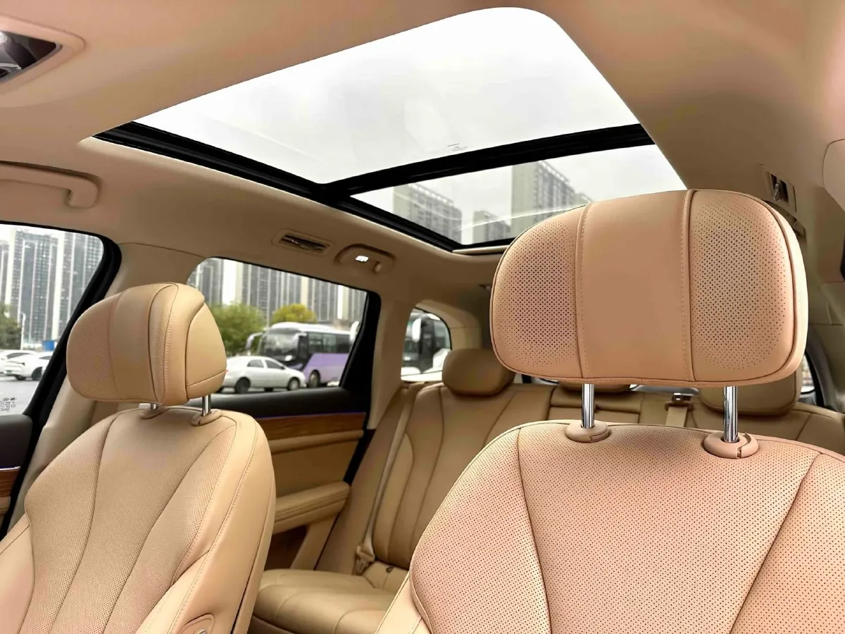 2024 Jaguar E-PACE 1.5T 200HP L3 8AT,autocango,china used car exporter,china ev exporter,chinese used car exporter,chinese used ev exporter