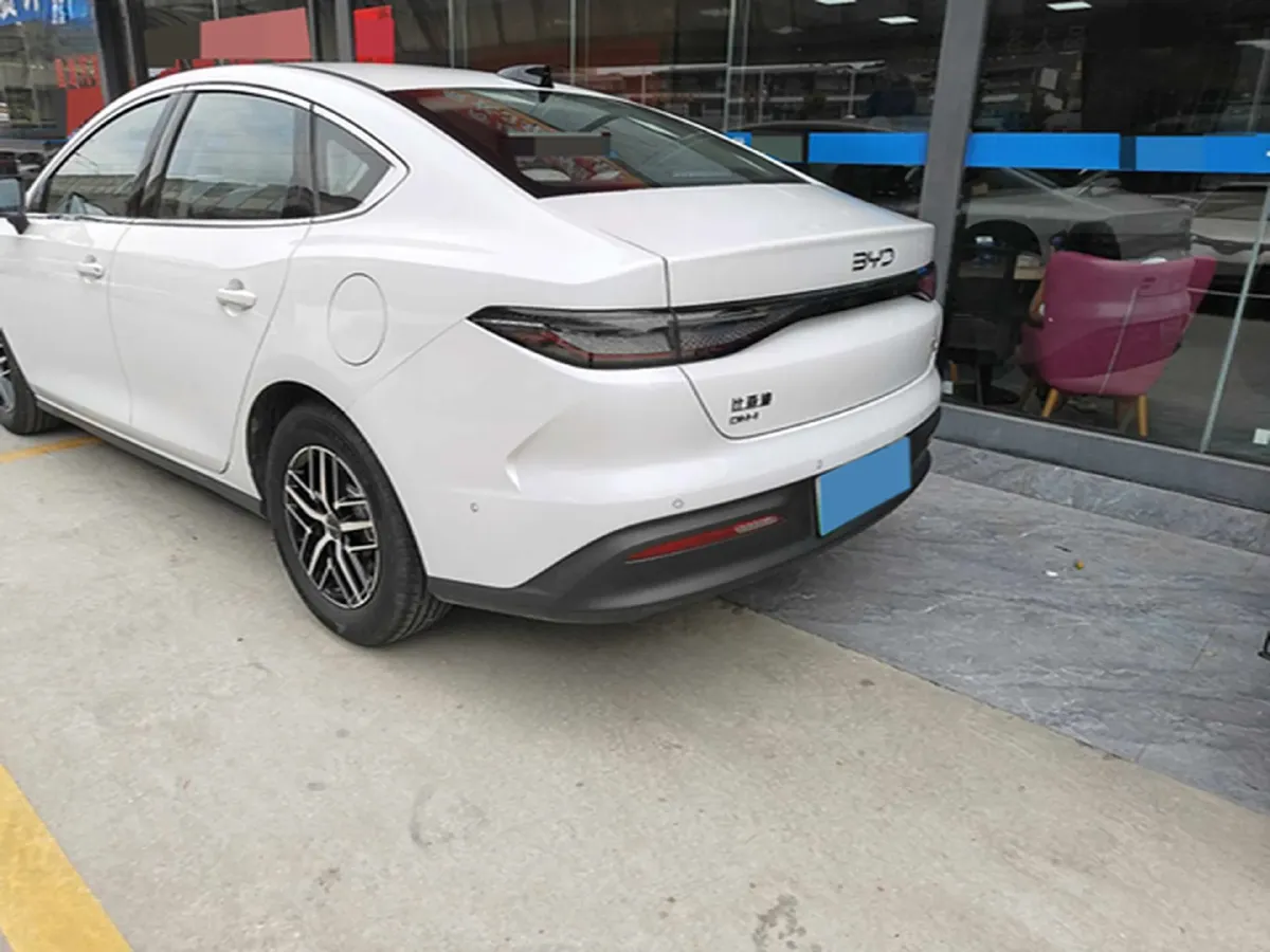 2025 BYD Seal05 DM-i 1.5L 101HP L4 E-CVT PHEV 7.68KWH,autocango,china used car exporter,china ev exporter,chinese used car exporter,chinese used ev exporter
