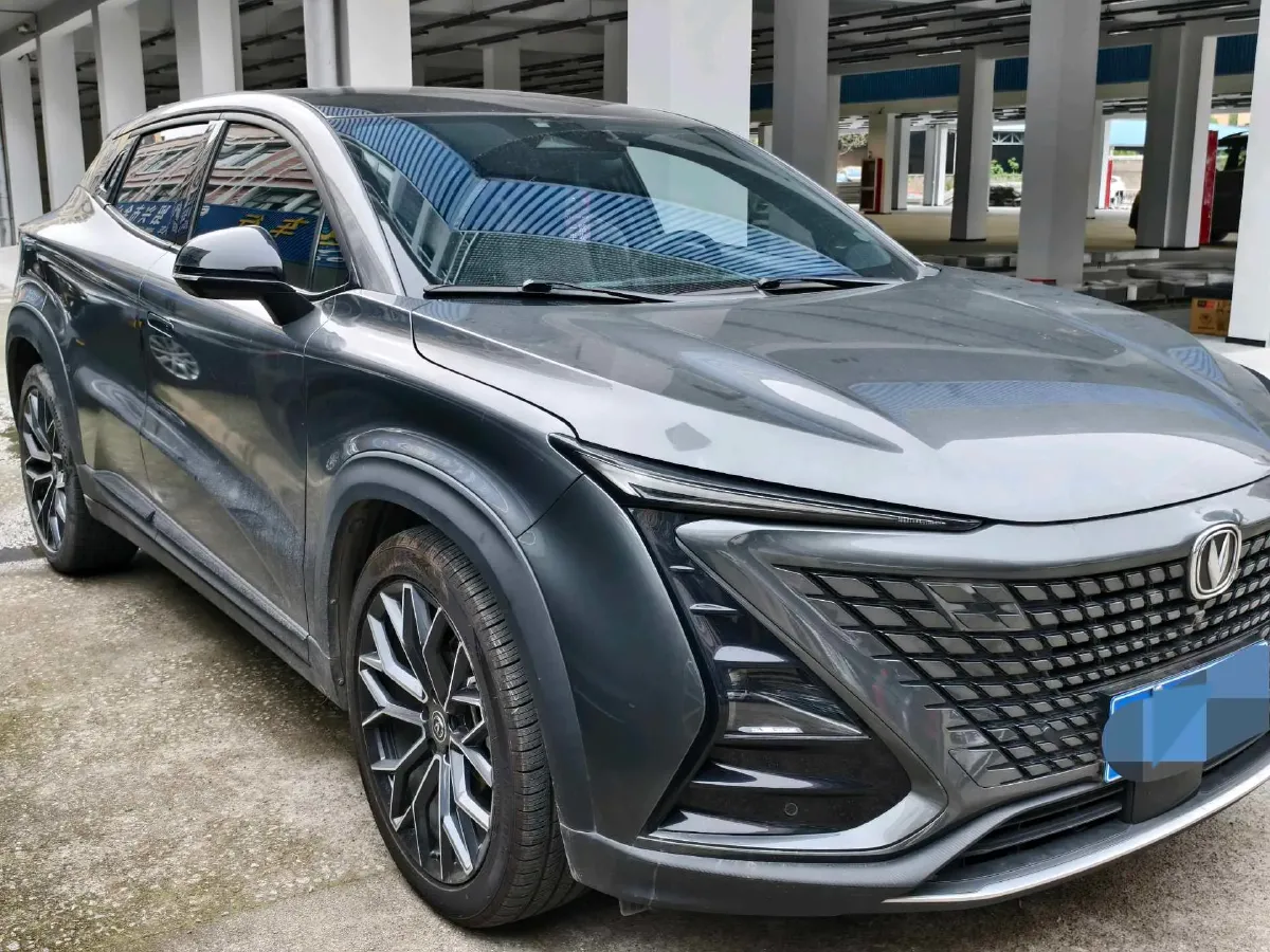 2022 ChangAn UNI-T 1.5T 188HP L4 7DCT,autocango,china used car exporter,china ev exporter,chinese used car exporter,chinese used ev exporter