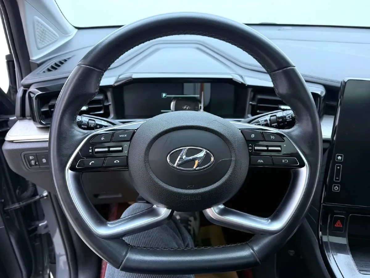 2021 Hyundai Custo 1.5T 170HP L4 8AT,autocango,china used car exporter,china ev exporter,chinese used car exporter,chinese used ev exporter