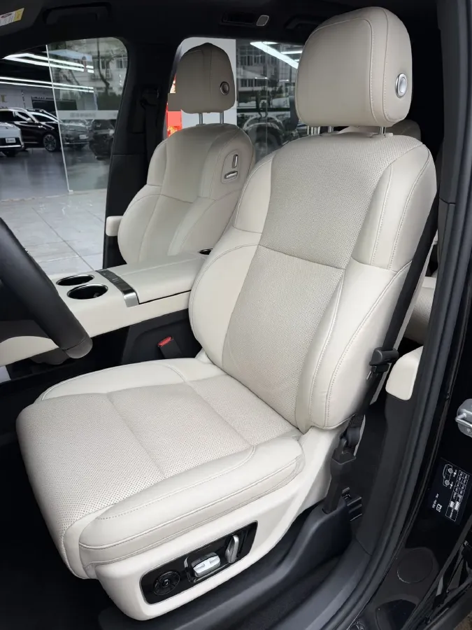 2022 Li L9 Range Extended 154HP REEV 42.6KWH,autocango,china used car exporter,china ev exporter,chinese used car exporter,chinese used ev exporter