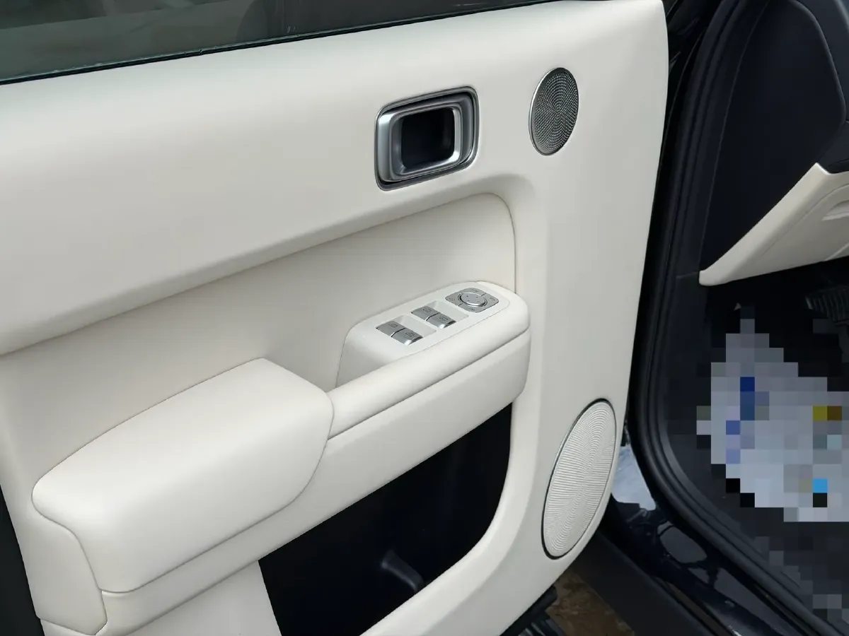 2022 Li L9 Range Extended 154HP REEV 42.6KWH,autocango,china used car exporter,china ev exporter,chinese used car exporter,chinese used ev exporter