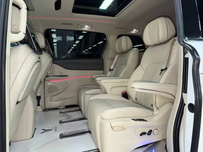 2022 Voyah Dream 1.5T 136HP L4 PHEV 25.57KWH,autocango,china used car exporter,china ev exporter,chinese used car exporter,chinese used ev exporter