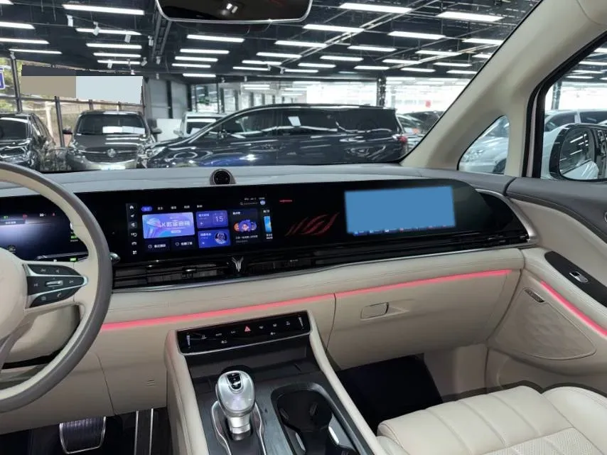 2022 Voyah Dream 1.5T 136HP L4 PHEV 25.57KWH,autocango,china used car exporter,china ev exporter,chinese used car exporter,chinese used ev exporter