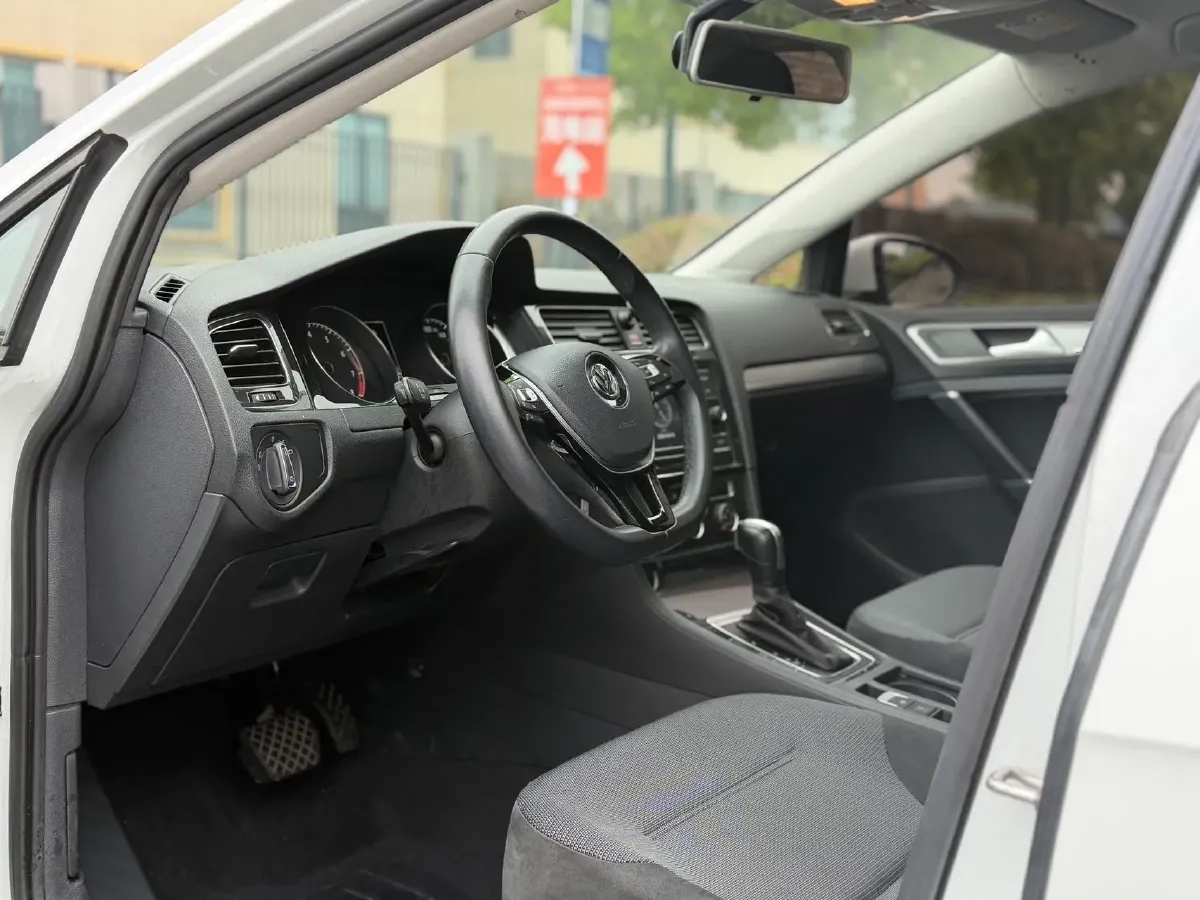 2018 Volkswagen Golf 1.4T 131HP L4 7DCT,autocango,china used car exporter,china ev exporter,chinese used car exporter,chinese used ev exporter