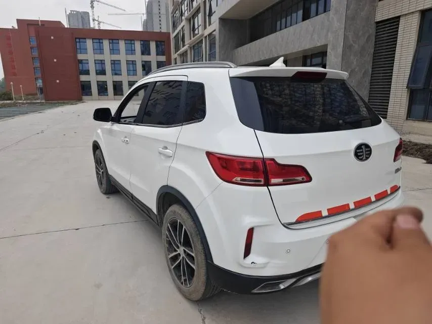 2017 Bestune X40 1.6L 114HP L4 6AT,autocango,china used car exporter,china ev exporter,chinese used car exporter,chinese used ev exporter