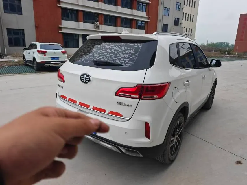 2017 Bestune X40 1.6L 114HP L4 6AT,autocango,china used car exporter,china ev exporter,chinese used car exporter,chinese used ev exporter