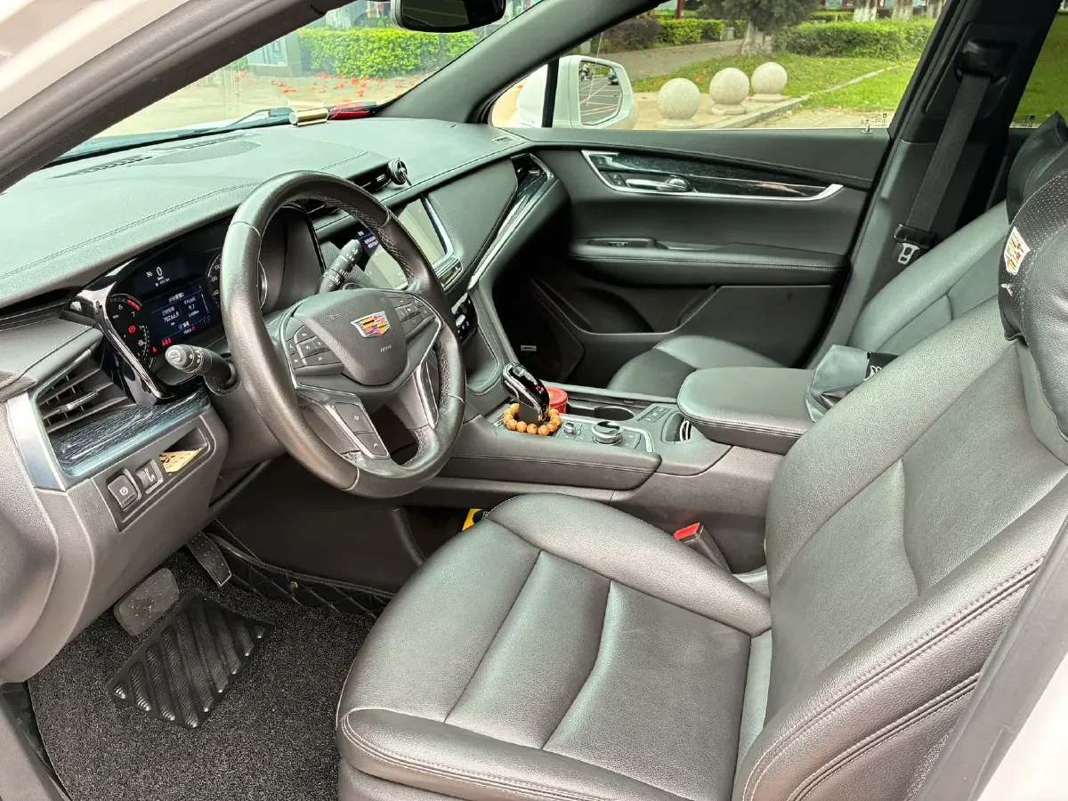 2023 Cadillac XT5 2.0T 237HP L4 9AT,autocango,china used car exporter,china ev exporter,chinese used car exporter,chinese used ev exporter