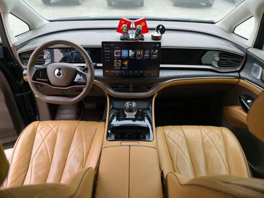 2022 HongQi HS7 3.0T 337HP V6 8AT,autocango,china used car exporter,china ev exporter,chinese used car exporter,chinese used ev exporter