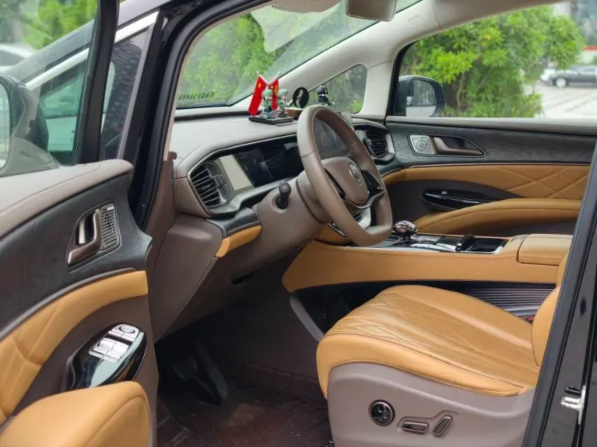 2022 HongQi HS7 3.0T 337HP V6 8AT,autocango,china used car exporter,china ev exporter,chinese used car exporter,chinese used ev exporter