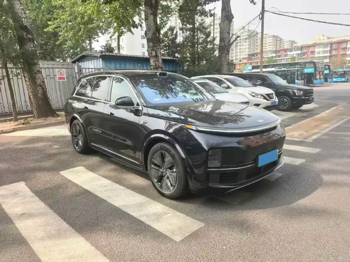 2025 Li L8 Range Extended 154HP REEV,autocango,china used car exporter,china ev exporter,chinese used car exporter,chinese used ev exporter