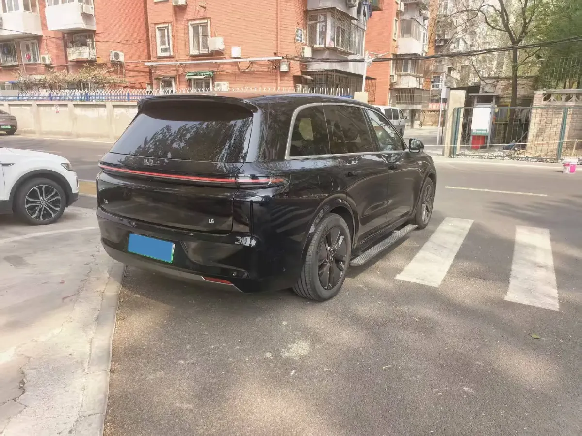 2025 Li L8 Range Extended 154HP REEV,autocango,china used car exporter,china ev exporter,chinese used car exporter,chinese used ev exporter