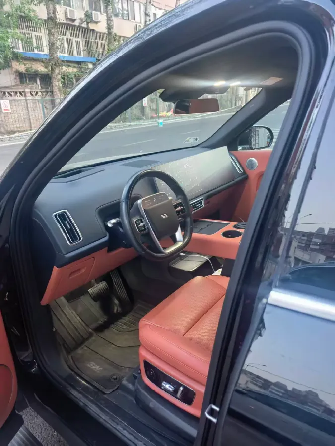 2025 Li L8 Range Extended 154HP REEV,autocango,china used car exporter,china ev exporter,chinese used car exporter,chinese used ev exporter