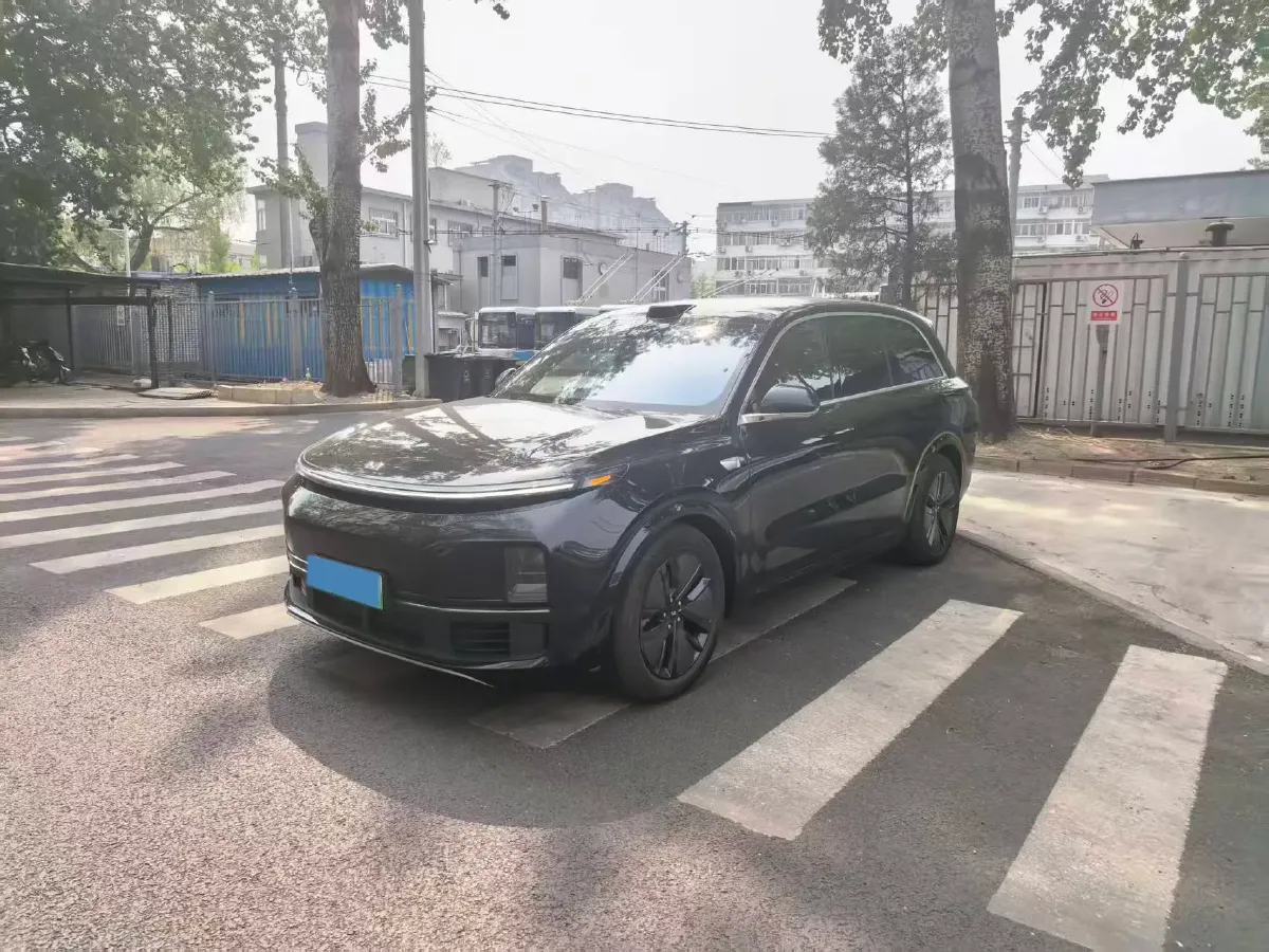 2025 Li L8 Range Extended 154HP REEV,autocango,china used car exporter,china ev exporter,chinese used car exporter,chinese used ev exporter