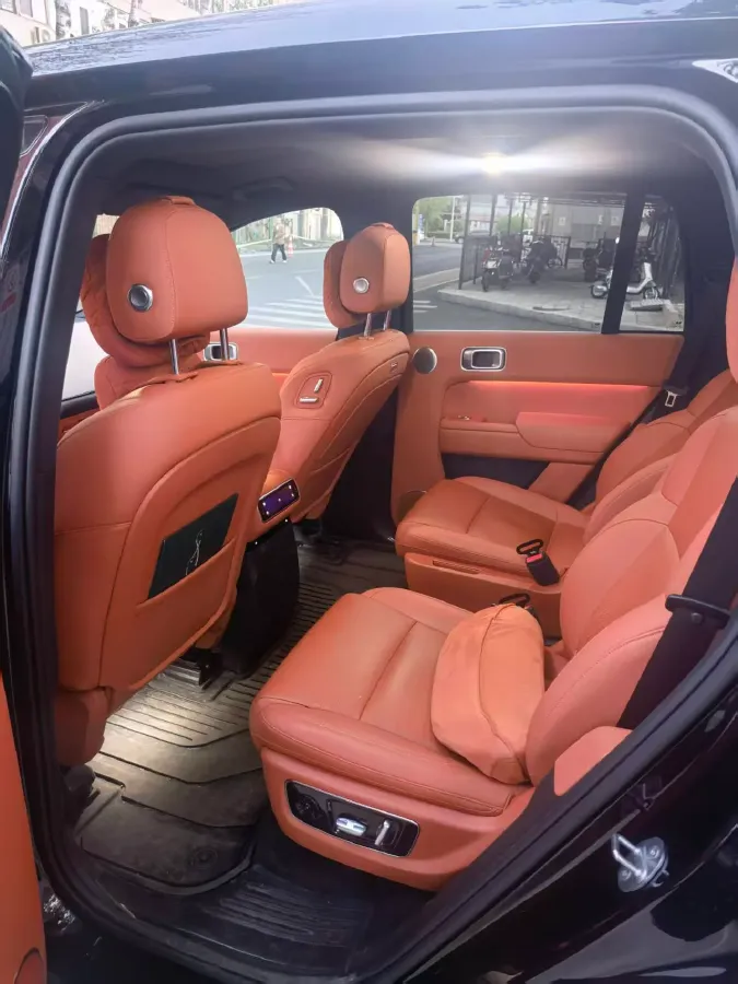 2025 Li L8 Range Extended 154HP REEV,autocango,china used car exporter,china ev exporter,chinese used car exporter,chinese used ev exporter