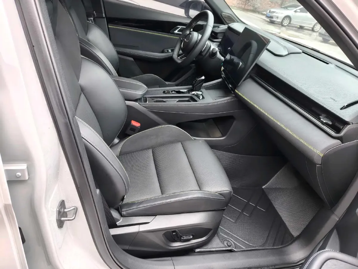 2025 LYNK&CO 03 1.5T 181HP L4 7DCT,autocango,china used car exporter,china ev exporter,chinese used car exporter,chinese used ev exporter