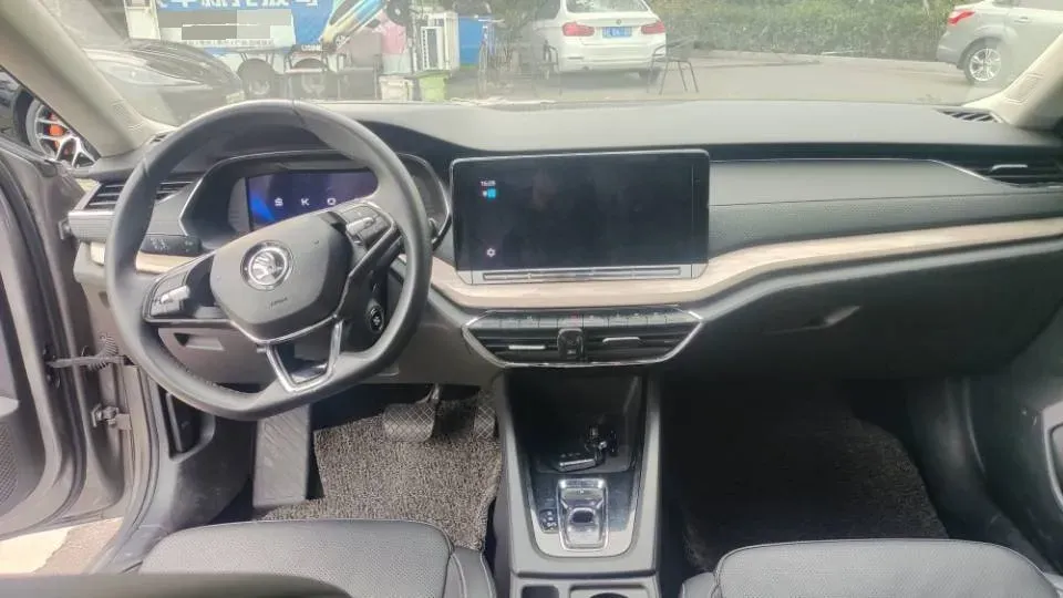 2021 Skoda Octavia 1.4T 150HP L4 7DCT,autocango,china used car exporter,china ev exporter,chinese used car exporter,chinese used ev exporter