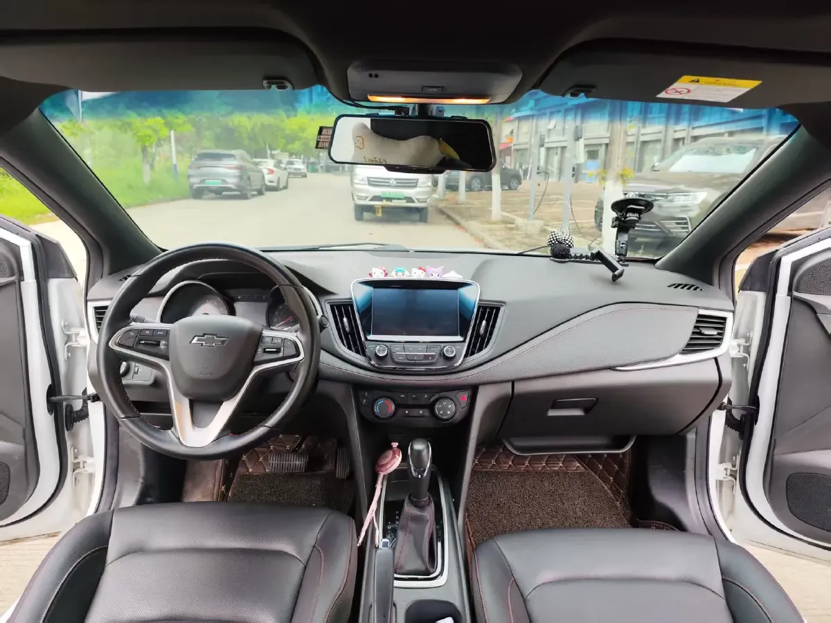 2019 Chevrolet Monza 1.3T 163HP L3 6AT,autocango,china used car exporter,china ev exporter,chinese used car exporter,chinese used ev exporter