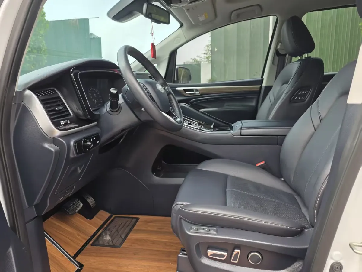 2023 GAC Trumpchi M8 2.0T 252HP L4 8AT,autocango,china used car exporter,china ev exporter,chinese used car exporter,chinese used ev exporter