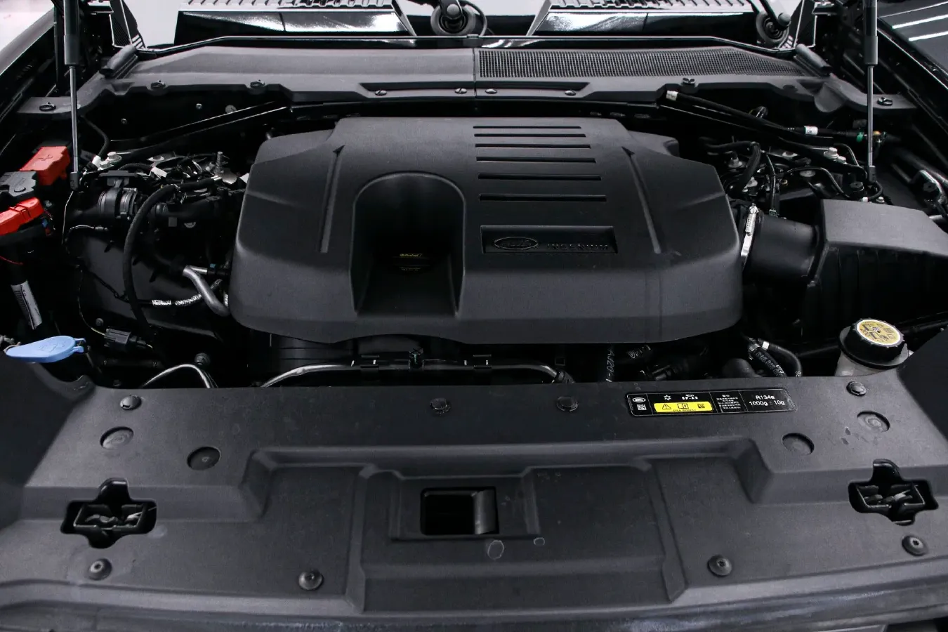 2024 Land Rover Defender 3.0T 400HP L6 8AT,autocango,china used car exporter,china ev exporter,chinese used car exporter,chinese used ev exporter