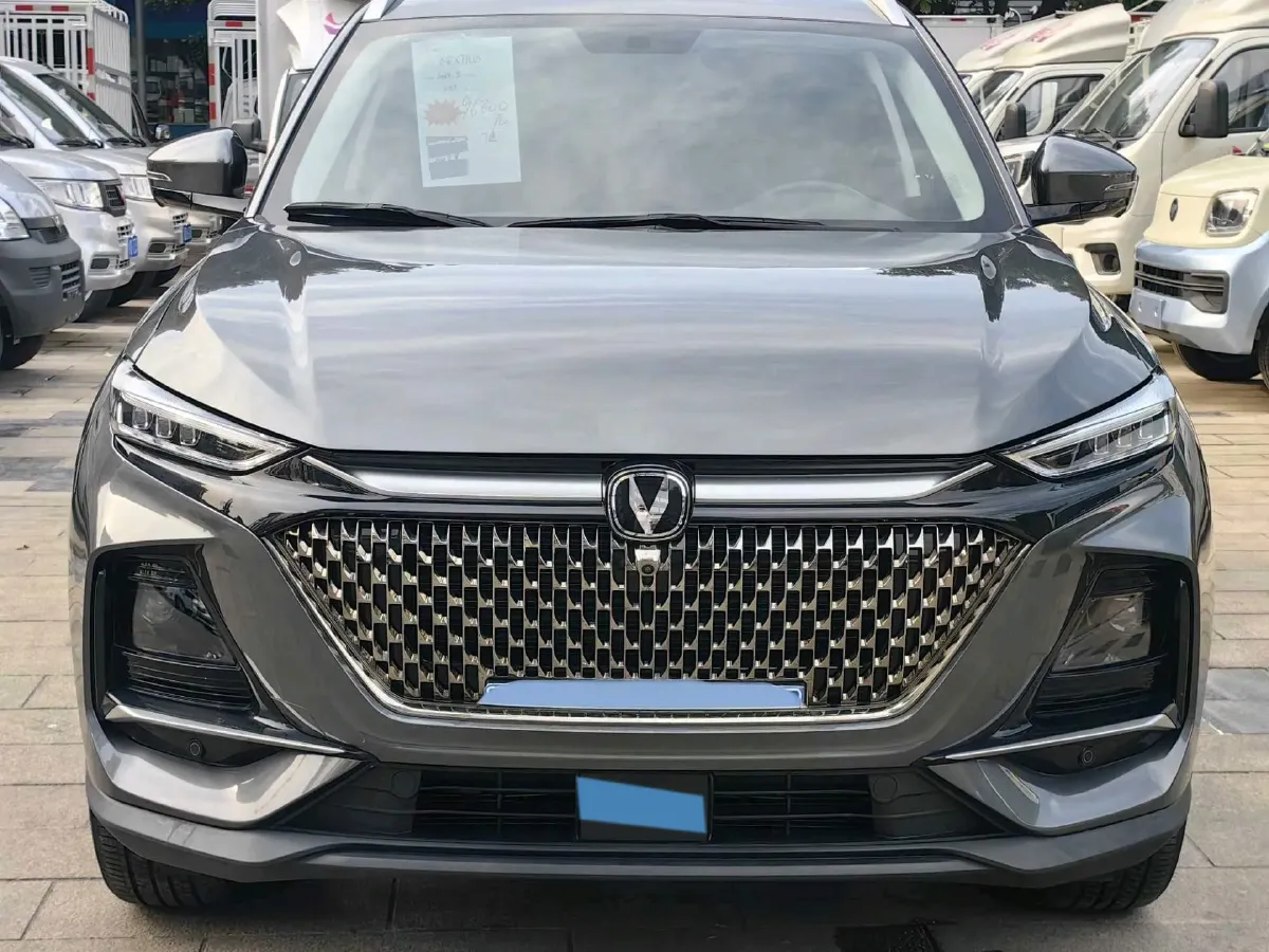 2024 ChangAn X7 PLUS 1.5T 188HP L4 7DCT,autocango,china used car exporter,china ev exporter,chinese used car exporter,chinese used ev exporter