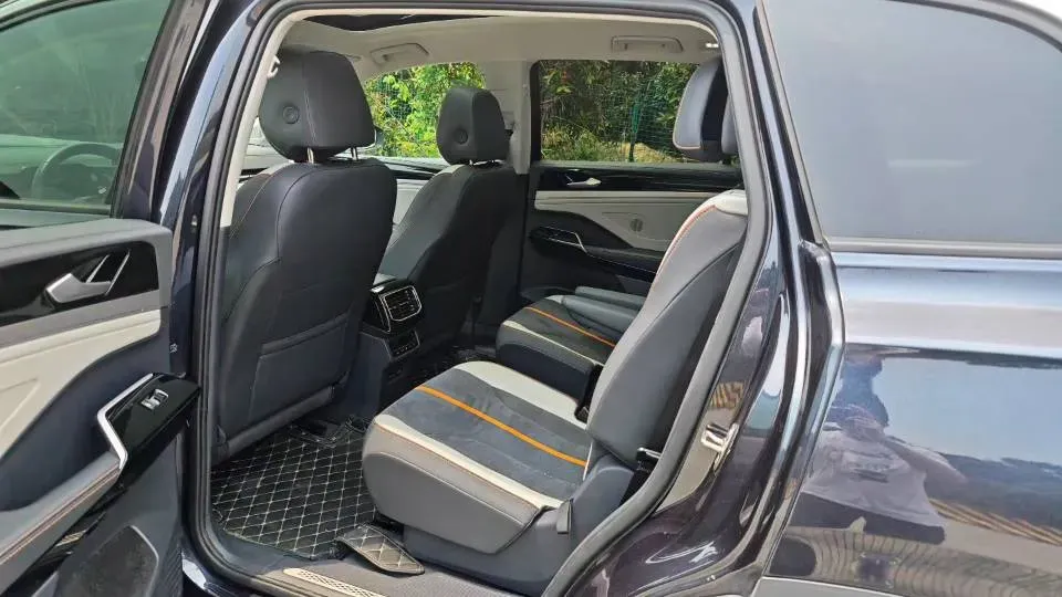 2022 Volkswagen ID.6 Crozz BEV 84.8KWH,autocango,china used car exporter,china ev exporter,chinese used car exporter,chinese used ev exporter