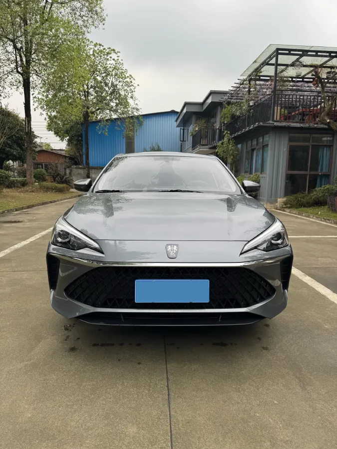 2023 Roewe i5 1.5L 129HP L4 5MT,autocango,china used car exporter,china ev exporter,chinese used car exporter,chinese used ev exporter