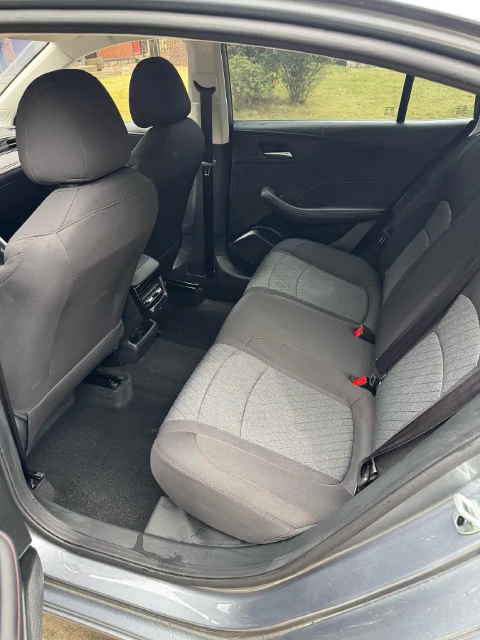 2023 Roewe i5 1.5L 129HP L4 5MT,autocango,china used car exporter,china ev exporter,chinese used car exporter,chinese used ev exporter