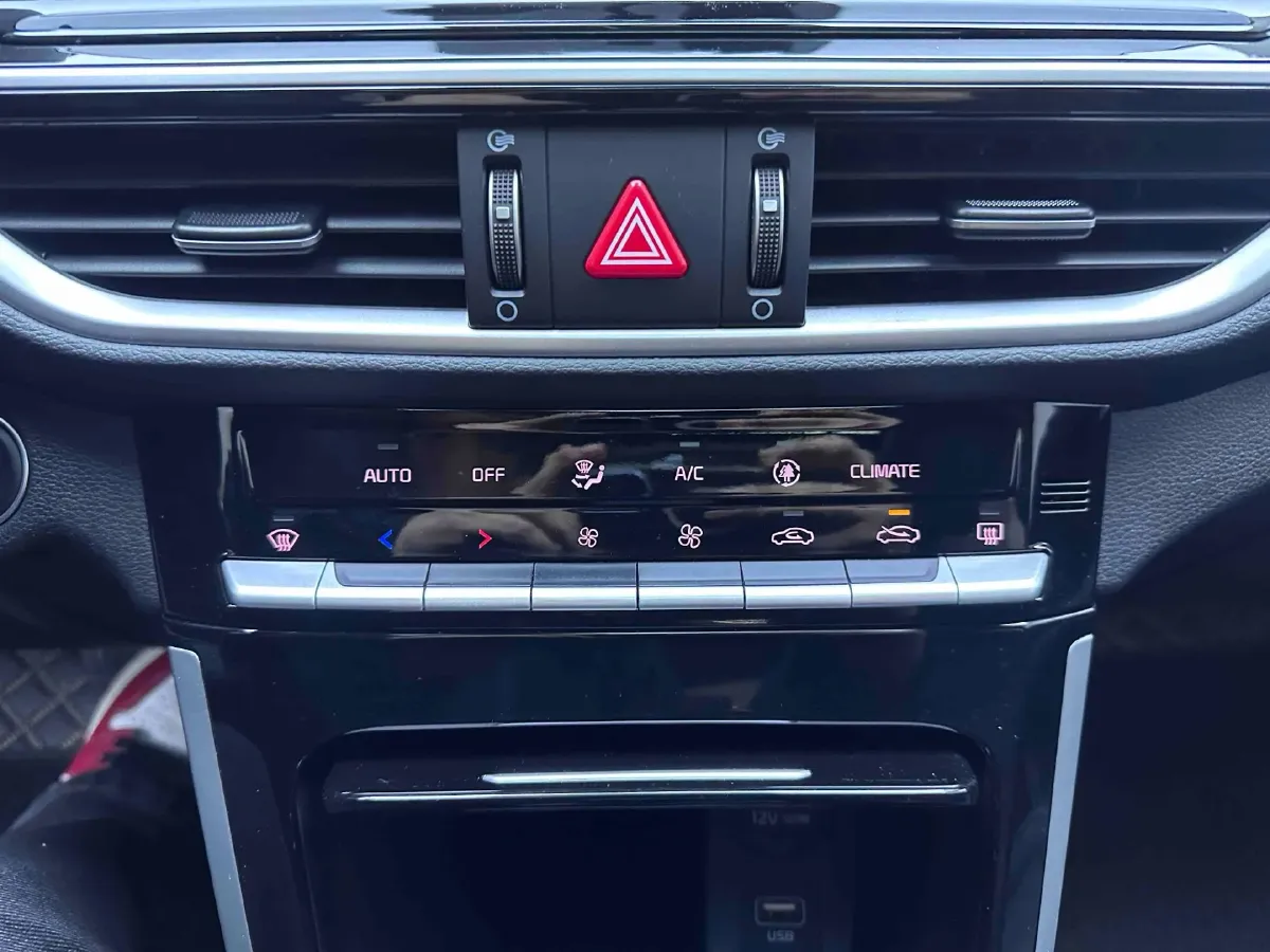 2021 Kia K3 1.5L 115HP L4 CVT,autocango,china used car exporter,china ev exporter,chinese used car exporter,chinese used ev exporter