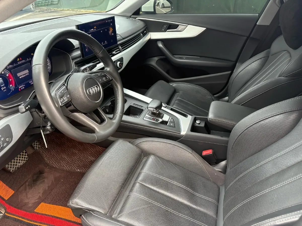 2020 Audi A4L 2.0T 190HP L4 7DCT,autocango,china used car exporter,china ev exporter,chinese used car exporter,chinese used ev exporter