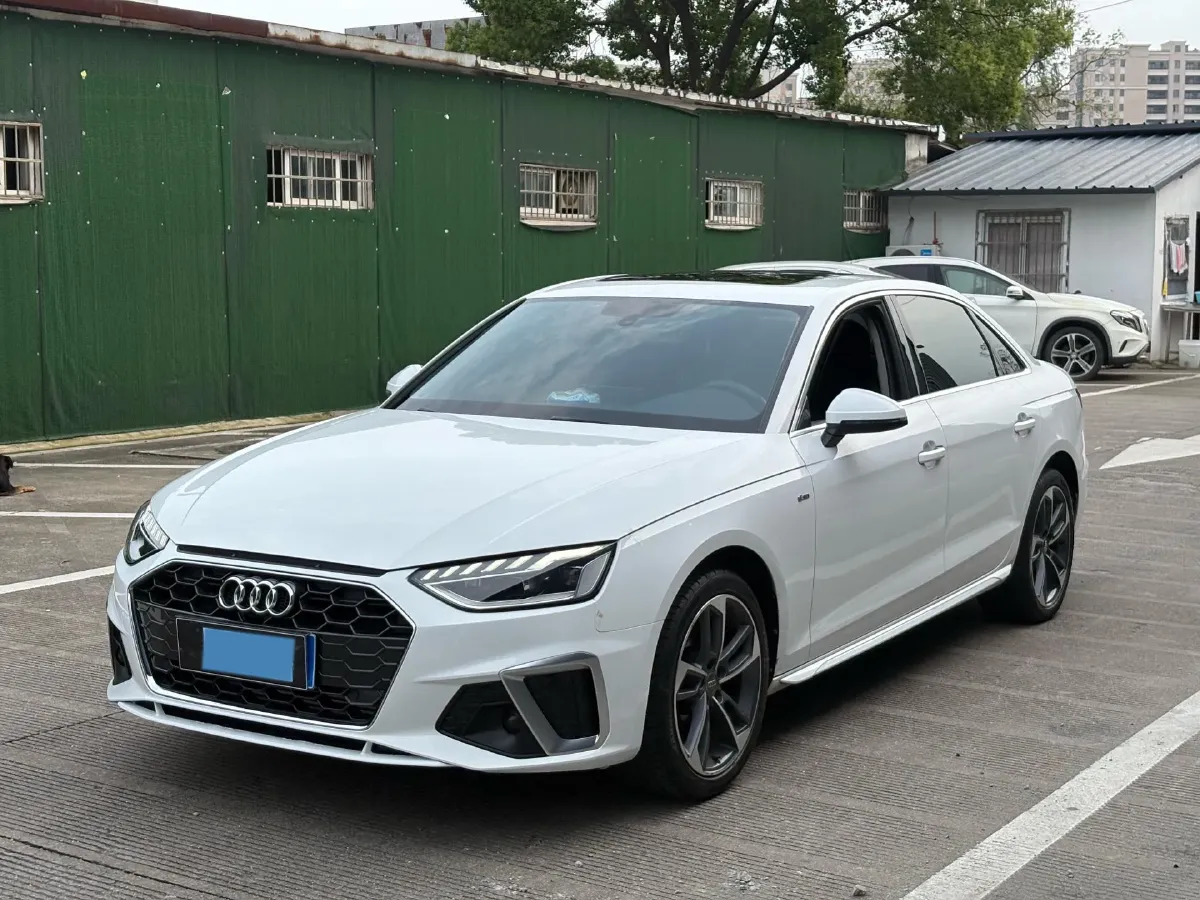 2020 Audi A4L 2.0T 190HP L4 7DCT,autocango,china used car exporter,china ev exporter,chinese used car exporter,chinese used ev exporter