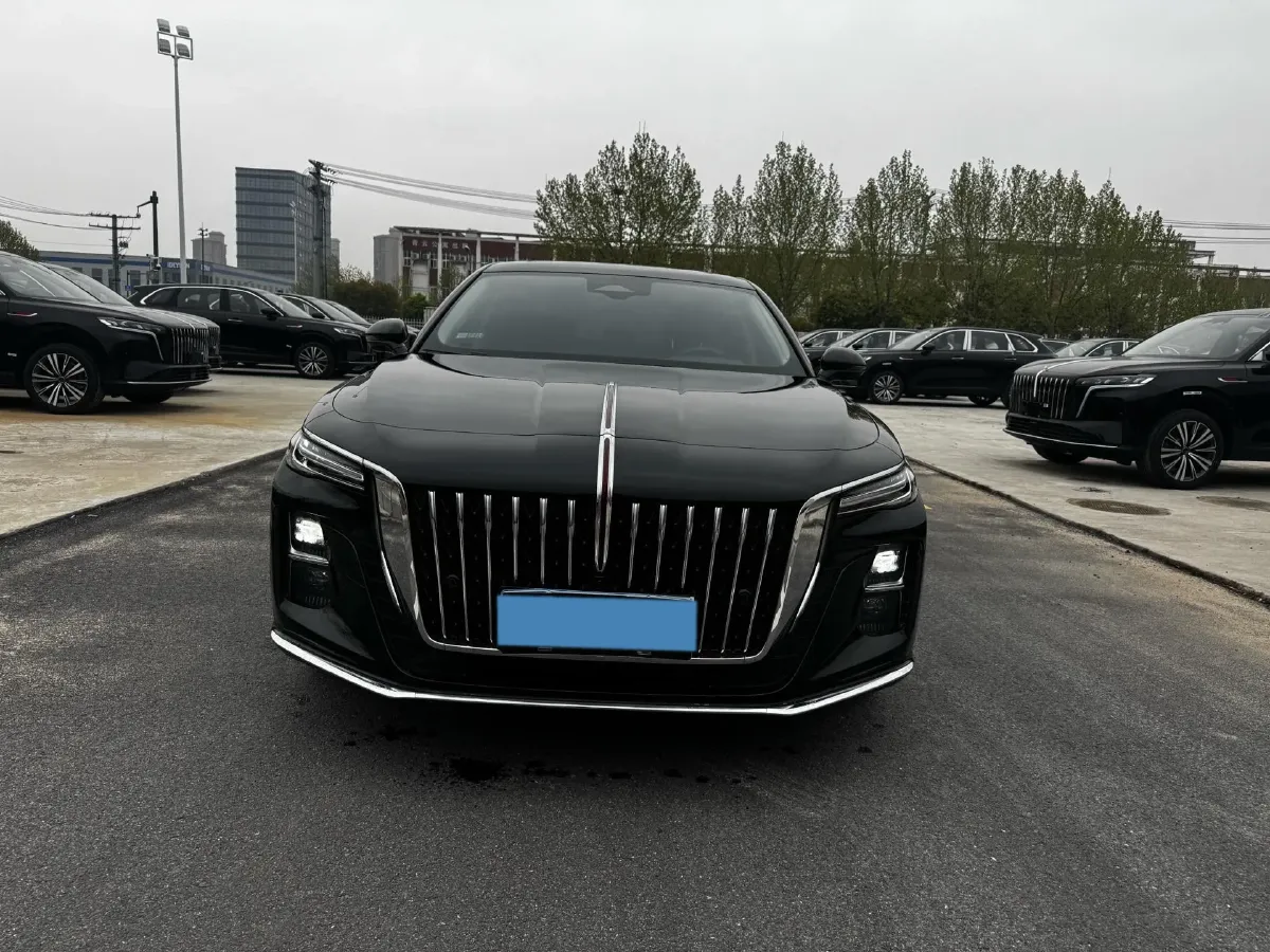 2023 HongQi H5 2.0T 224HP L4 8AT,autocango,china used car exporter,china ev exporter,chinese used car exporter,chinese used ev exporter