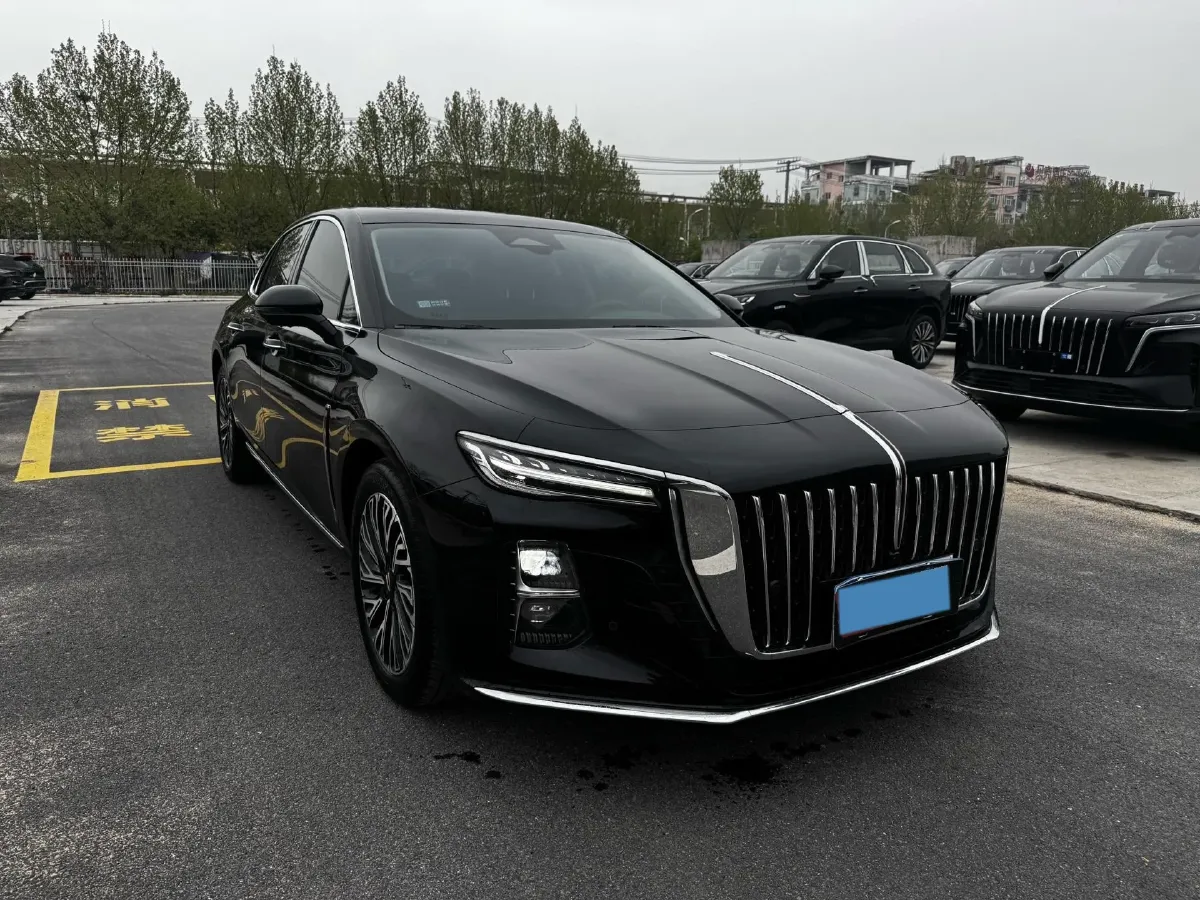 2023 HongQi H5 2.0T 224HP L4 8AT,autocango,china used car exporter,china ev exporter,chinese used car exporter,chinese used ev exporter