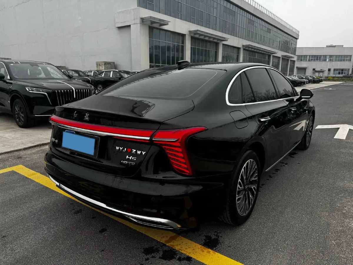 2023 HongQi H5 2.0T 224HP L4 8AT,autocango,china used car exporter,china ev exporter,chinese used car exporter,chinese used ev exporter
