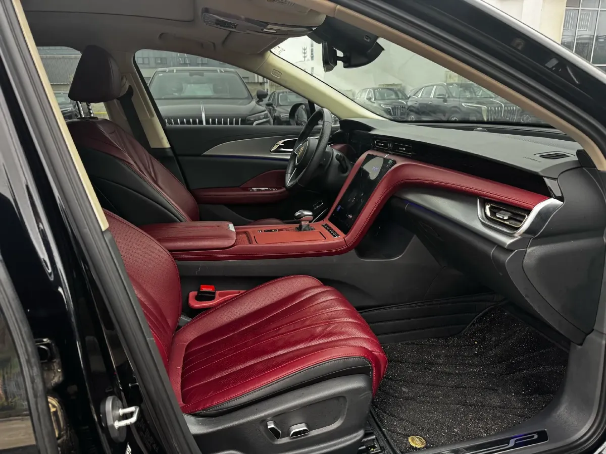 2023 HongQi H5 2.0T 224HP L4 8AT,autocango,china used car exporter,china ev exporter,chinese used car exporter,chinese used ev exporter