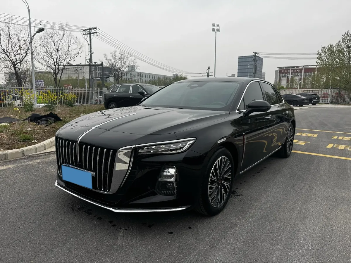 2023 HongQi H5 2.0T 224HP L4 8AT,autocango,china used car exporter,china ev exporter,chinese used car exporter,chinese used ev exporter