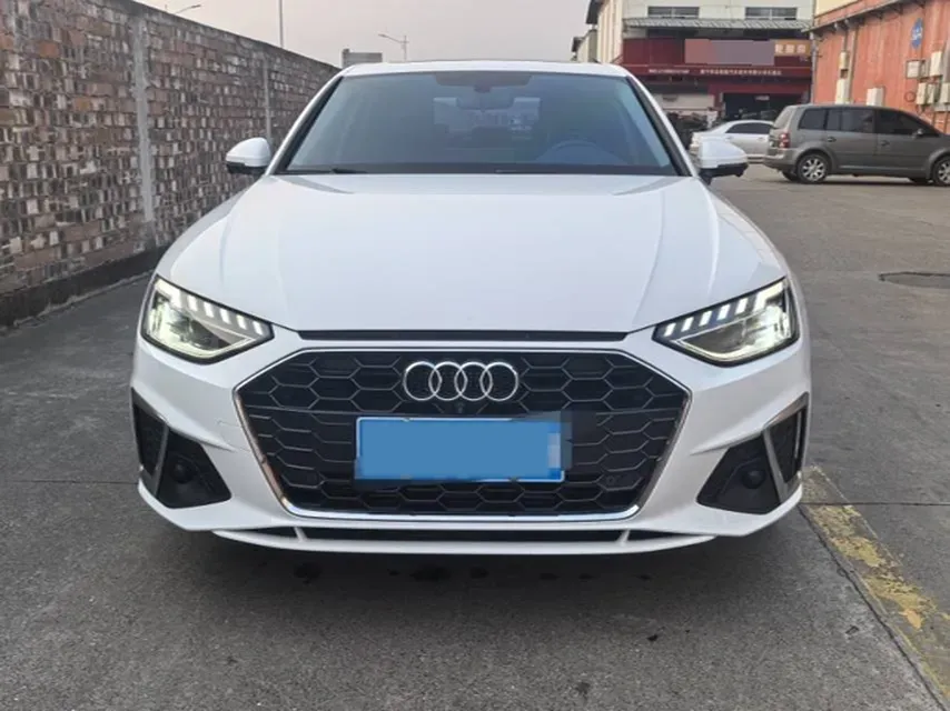 2020 Audi A4L 2.0T 190HP L4 7DCT,autocango,china used car exporter,china ev exporter,chinese used car exporter,chinese used ev exporter