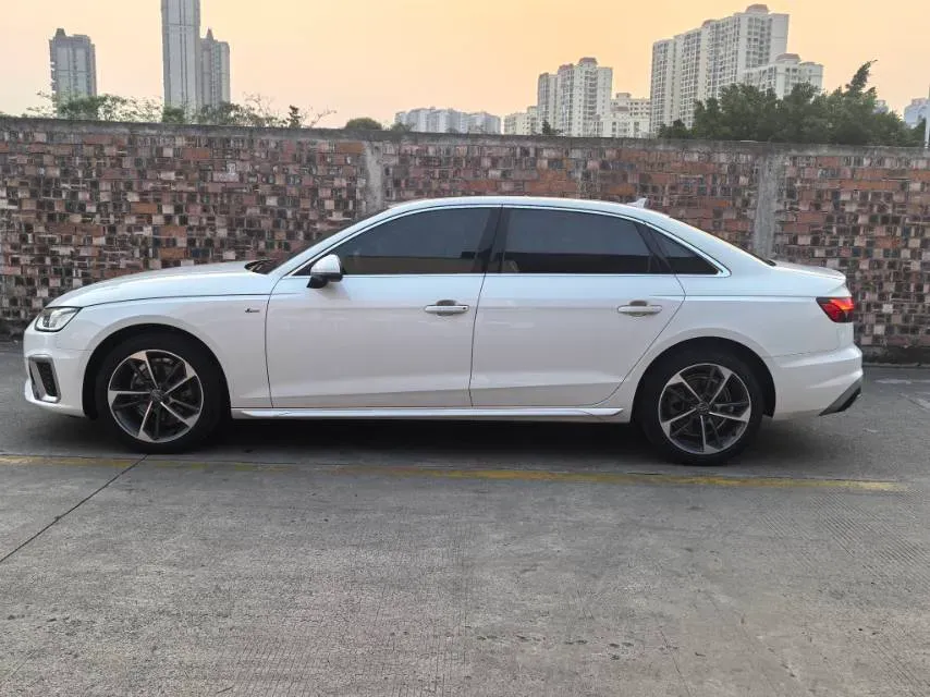 2020 Audi A4L 2.0T 190HP L4 7DCT,autocango,china used car exporter,china ev exporter,chinese used car exporter,chinese used ev exporter