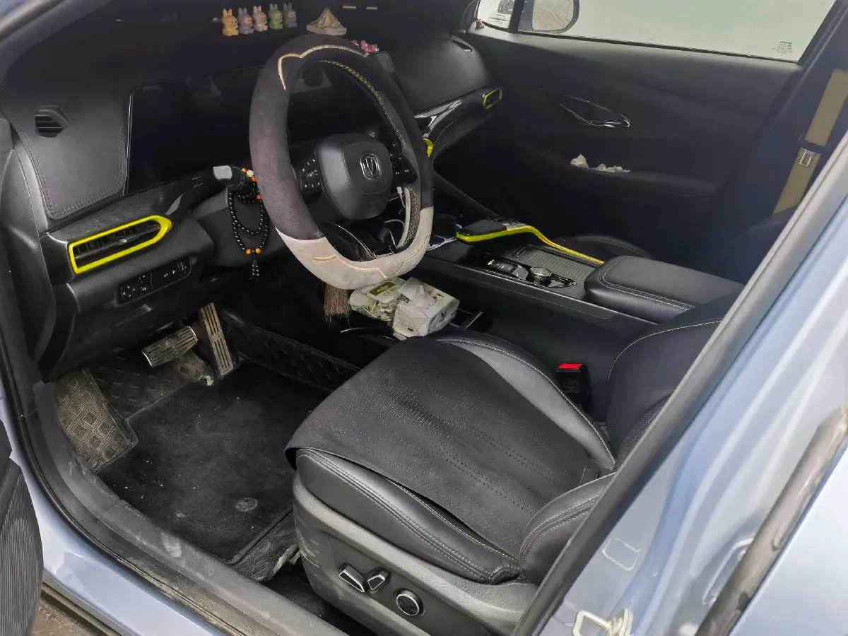 2022 ChangAn UNI-T 1.5T 188HP L4 7DCT,autocango,china used car exporter,china ev exporter,chinese used car exporter,chinese used ev exporter