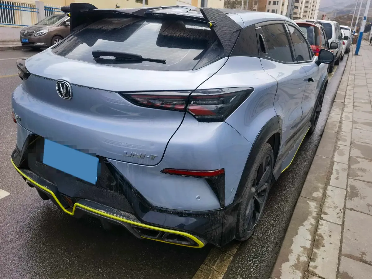 2022 ChangAn UNI-T 1.5T 188HP L4 7DCT,autocango,china used car exporter,china ev exporter,chinese used car exporter,chinese used ev exporter