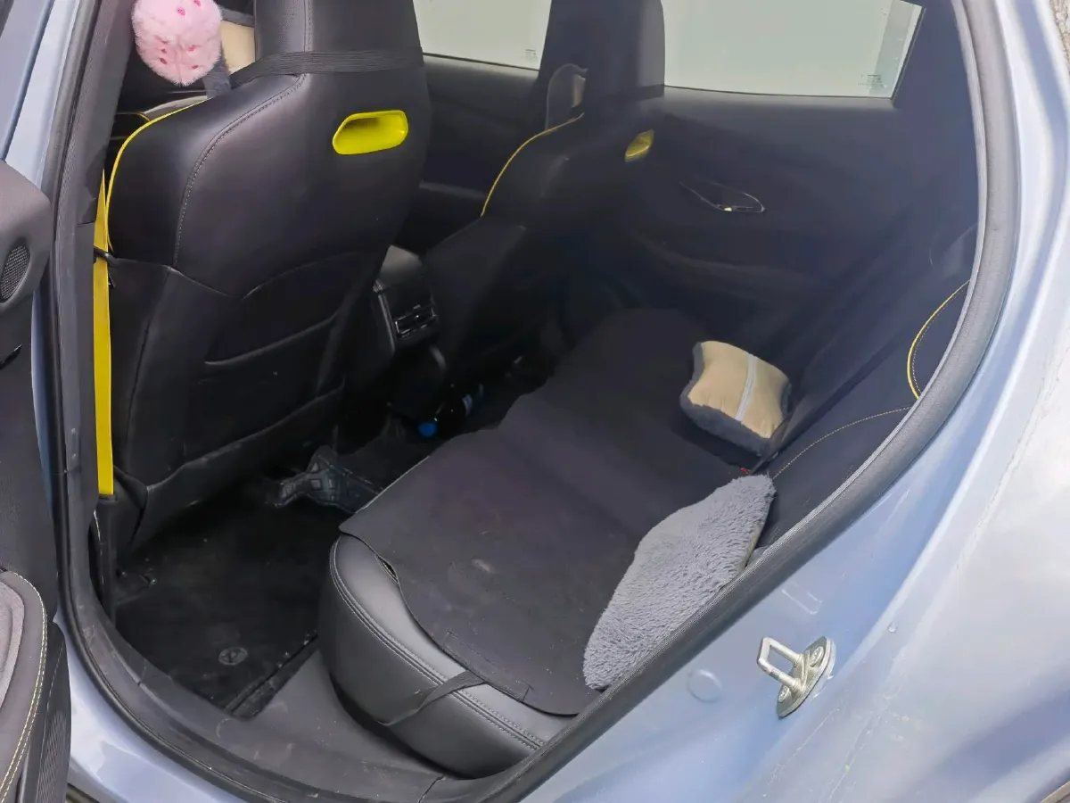 2022 ChangAn UNI-T 1.5T 188HP L4 7DCT,autocango,china used car exporter,china ev exporter,chinese used car exporter,chinese used ev exporter