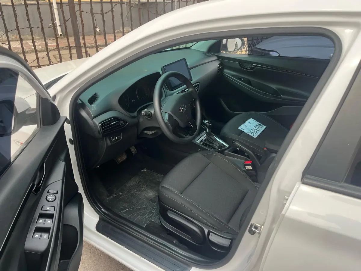 2020 Hyundai Celesta 1.6L 123HP L4 6AT,autocango,china used car exporter,china ev exporter,chinese used car exporter,chinese used ev exporter