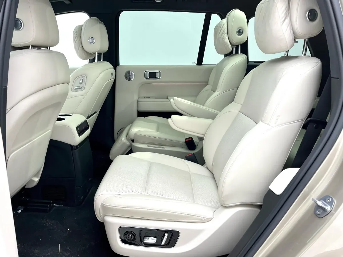 2025 Li L9 Range Extended 154HP REEV,autocango,china used car exporter,china ev exporter,chinese used car exporter,chinese used ev exporter