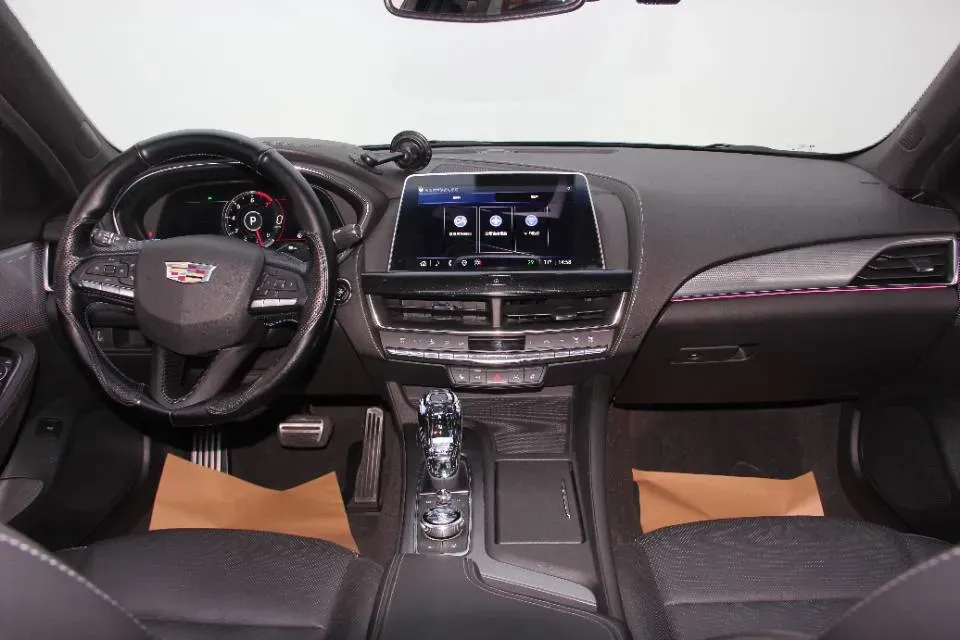 2023 Cadillac CT5 2.0T 237HP L4 10AT,autocango,china used car exporter,china ev exporter,chinese used car exporter,chinese used ev exporter