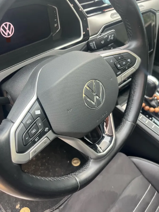 2020 Volkswagen Magotan 2.0T 186HP L4 7DCT,autocango,china used car exporter,china ev exporter,chinese used car exporter,chinese used ev exporter