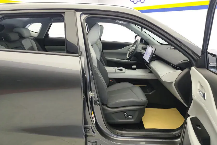 2025 ChangAn UNI-Z 1.5T 188HP L4 7DCT,autocango,china used car exporter,china ev exporter,chinese used car exporter,chinese used ev exporter