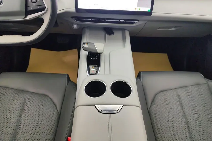 2025 ChangAn UNI-Z 1.5T 188HP L4 7DCT,autocango,china used car exporter,china ev exporter,chinese used car exporter,chinese used ev exporter